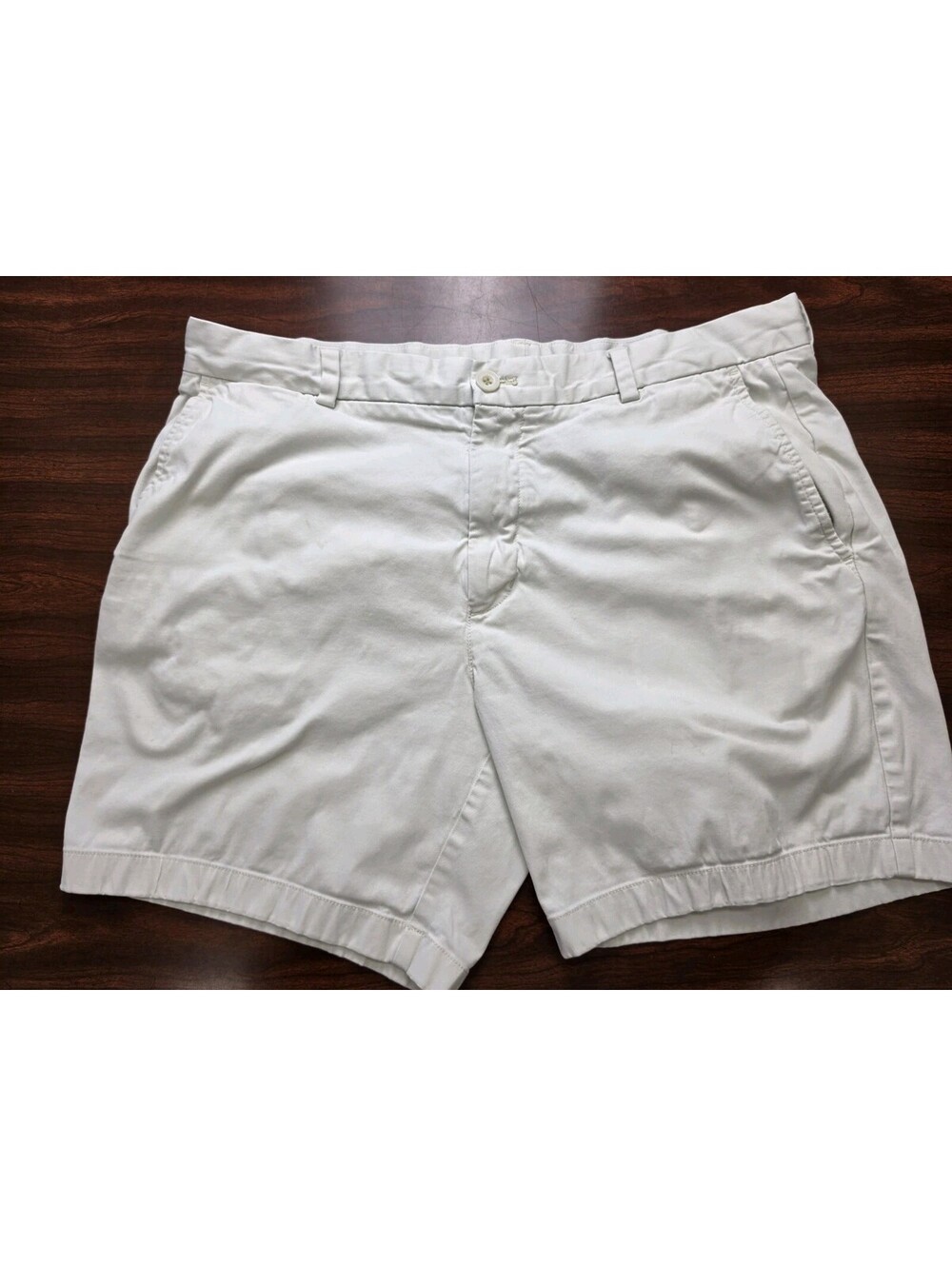 Vineyard Vines Mens Beige Chino Shorts Size 36 Flat Front Preppy Golf Casual
